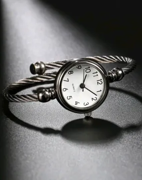 Jewellery - Watch - Ladies - round twisted black/white minimalist