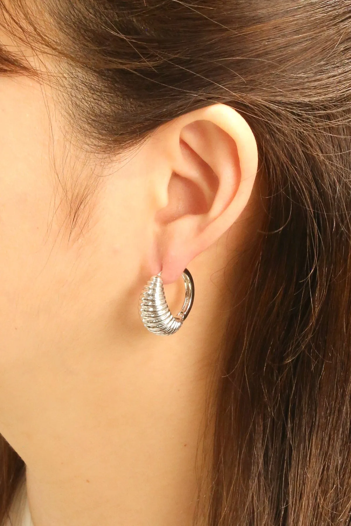 SJE311155 14K Thin Ribbed Hoop Earrings