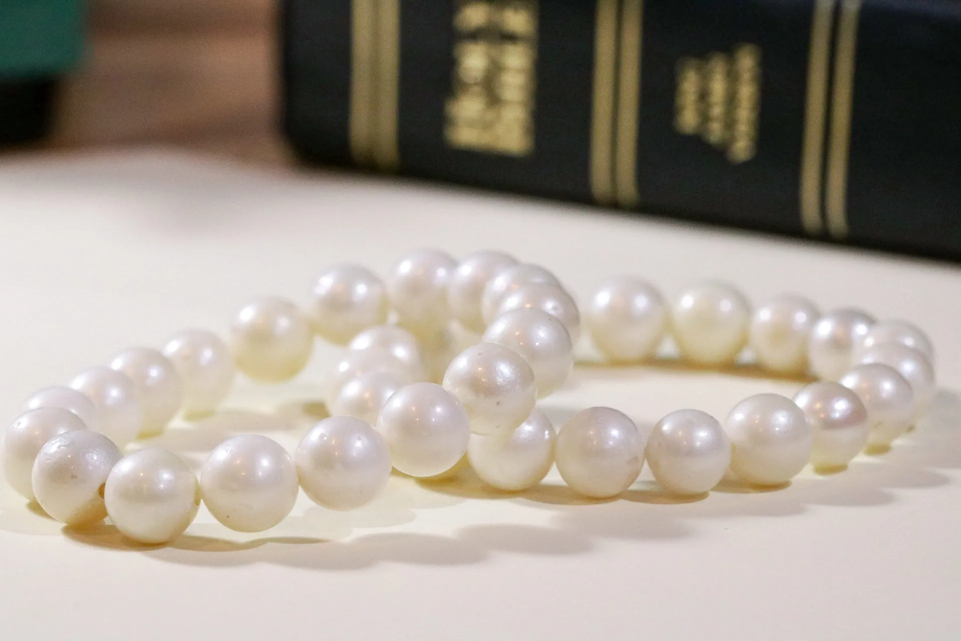 White South Sea Pearl Bracelet